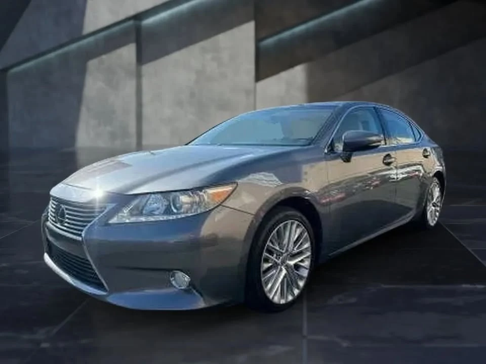 2013 Lexus ES 6th Gen - Image 5 of 20