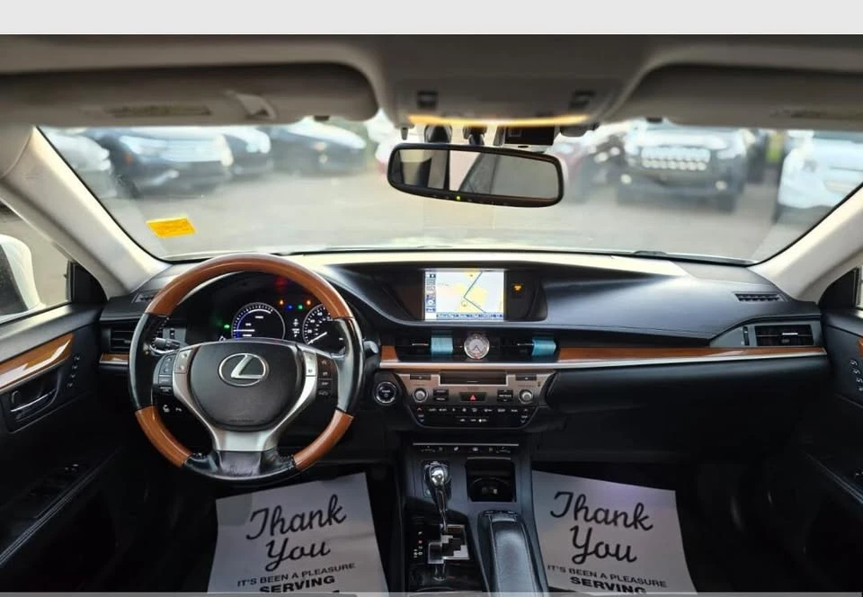 2013 Lexus ES 6th Gen - Image 7 of 14