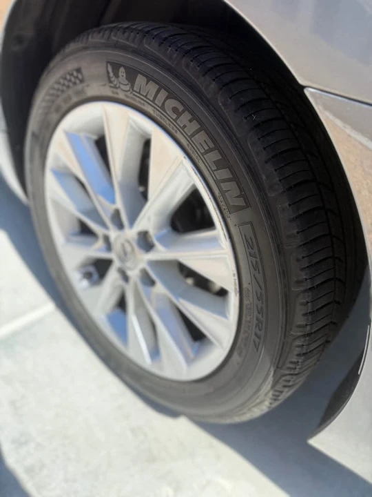 2013 Lexus ES 6th Gen - Image 10 of 10