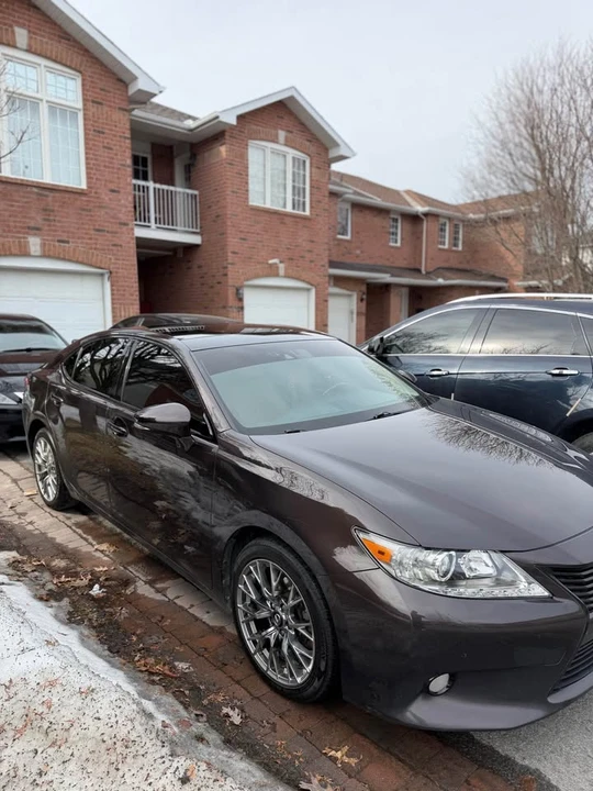 2013 Lexus ES 6th Gen - Image 3 of 15