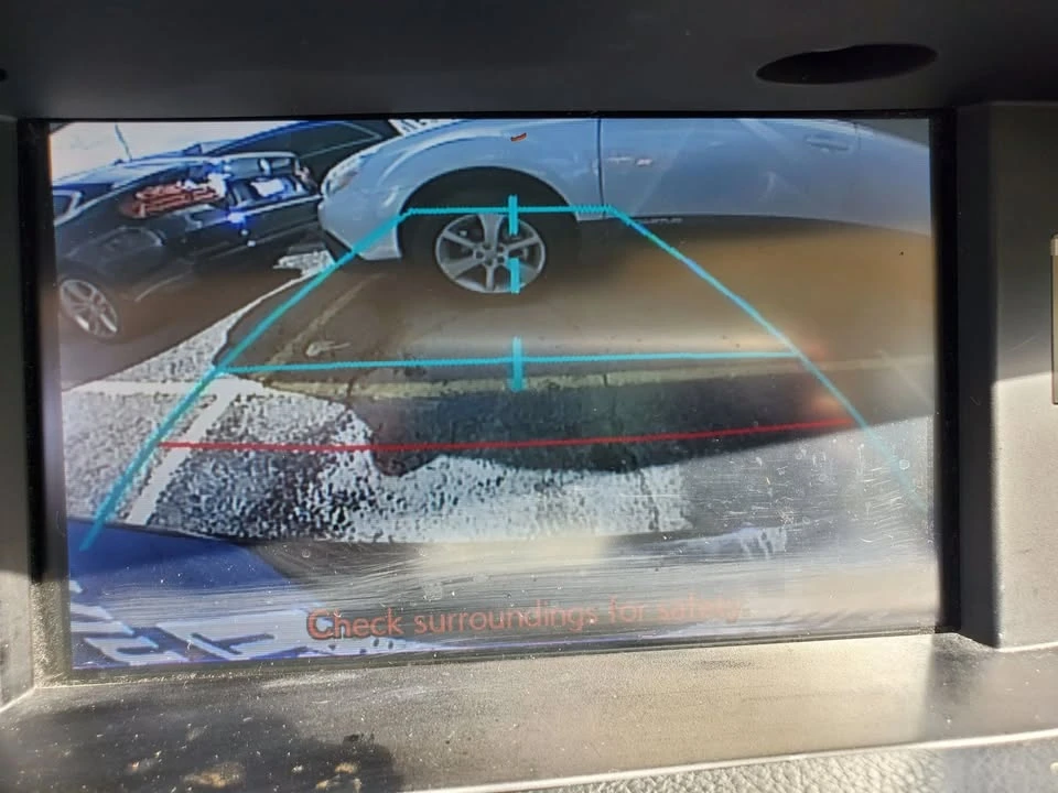 2013 Lexus ES 6th Gen - Image 3 of 10