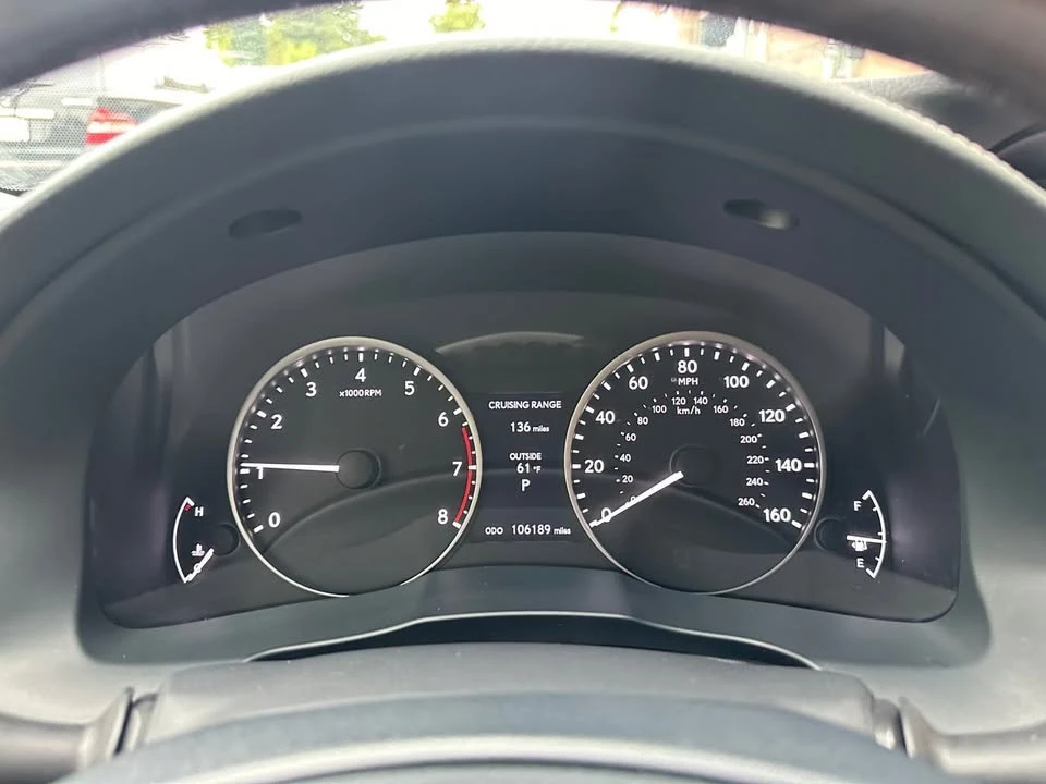 2013 Lexus ES 6th Gen - Image 14 of 18