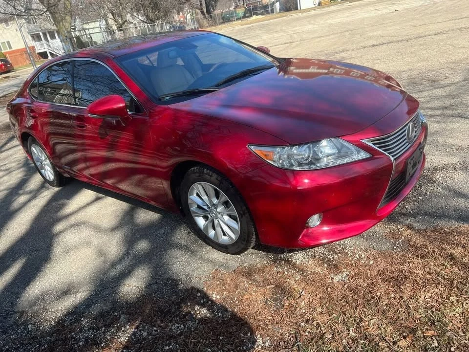 2013 Lexus ES 6th Gen - Image 7 of 20