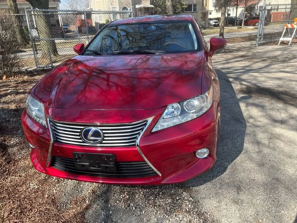 2013 Lexus ES 6th Gen - Image 5 of 20