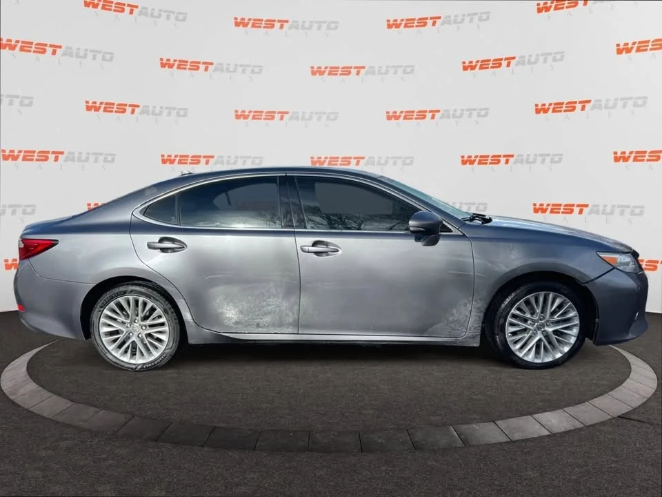 2013 Lexus ES 6th Gen - Image 6 of 20