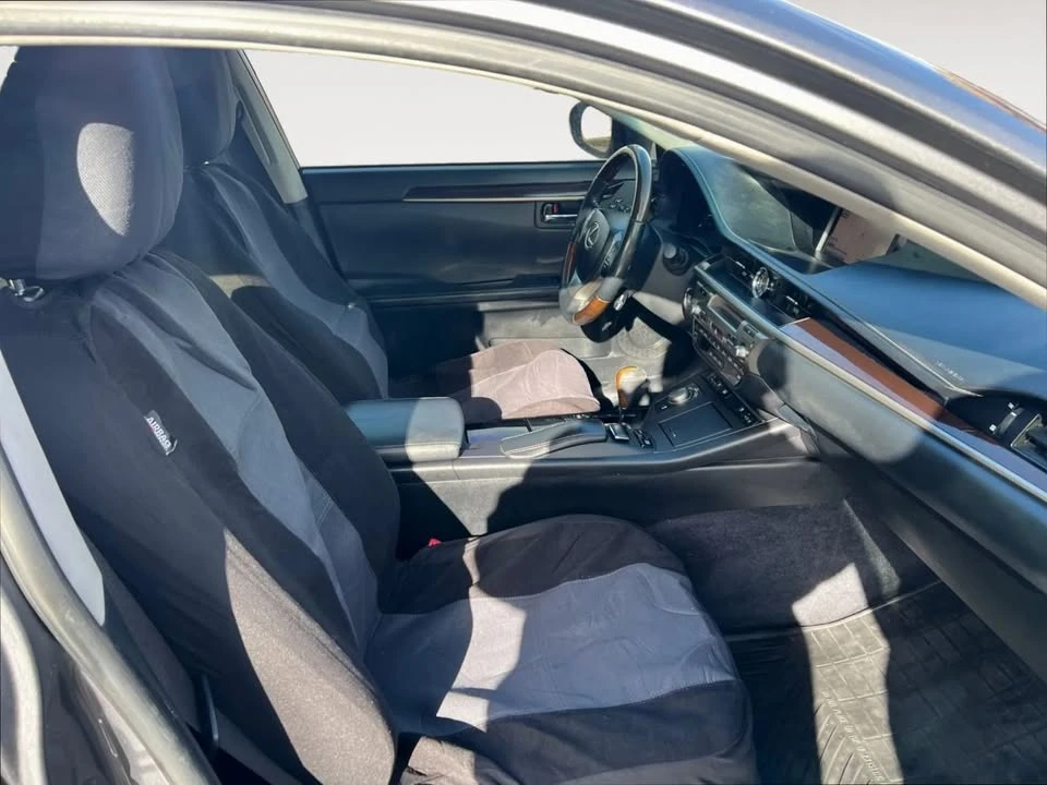 2013 Lexus ES 6th Gen - Image 15 of 20