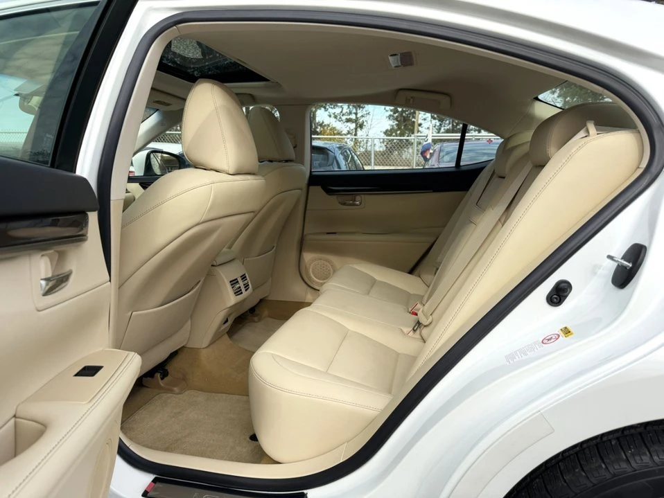 2013 Lexus ES 6th Gen - Image 20 of 20
