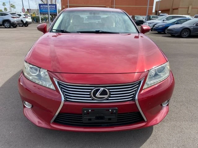 2013 Lexus ES 6th Gen - Image 7 of 19