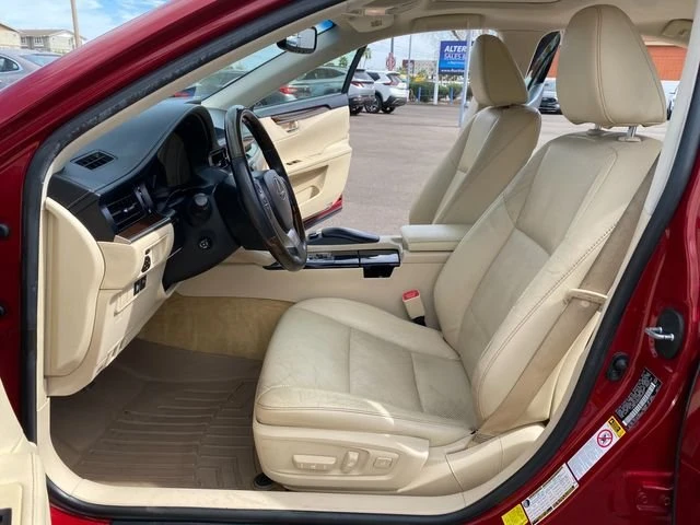 2013 Lexus ES 6th Gen - Image 9 of 19