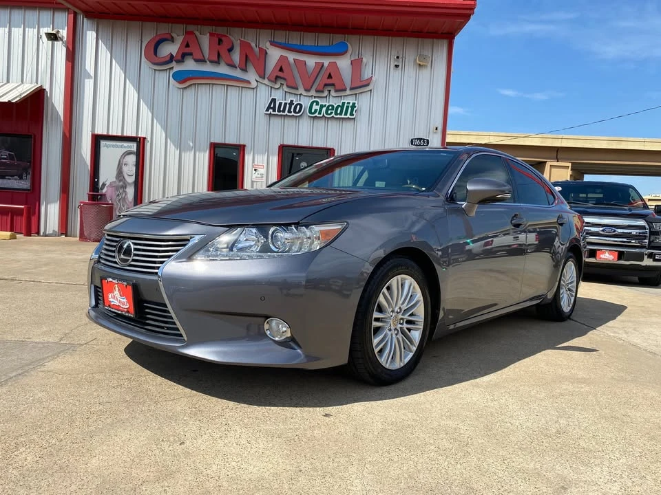 2013 Lexus ES 6th Gen - Image 3 of 10