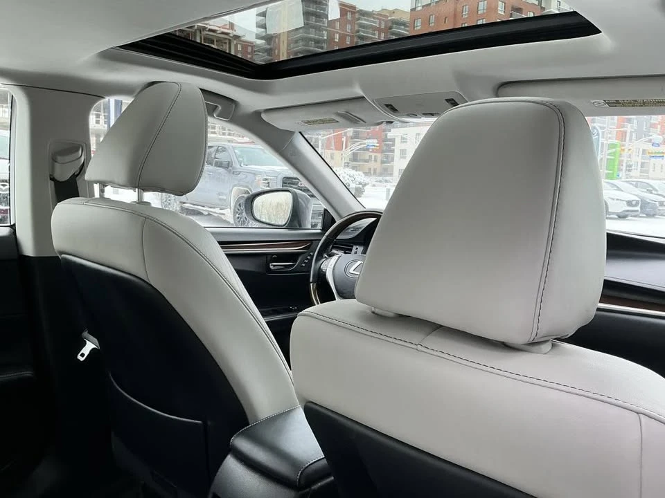 2013 Lexus ES 6th Gen - Image 13 of 20
