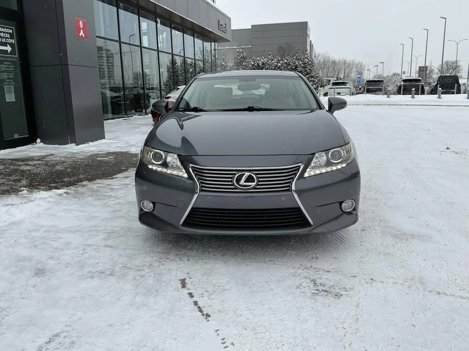 2013 Lexus ES 6th Gen - Image 14 of 20