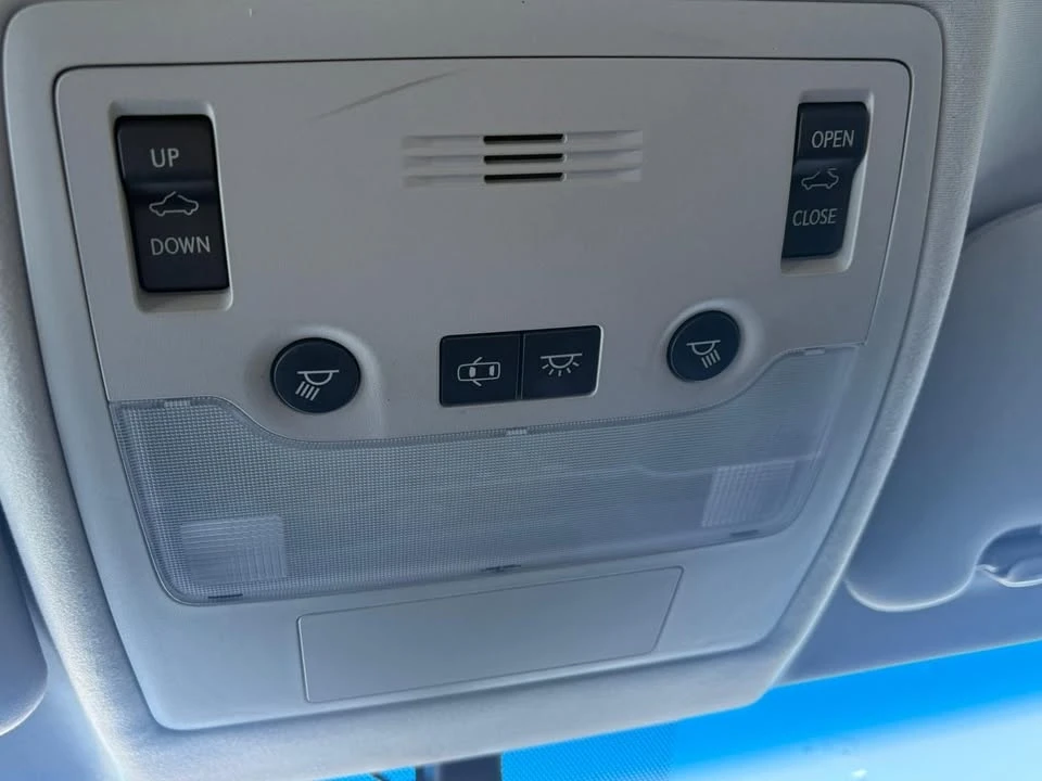 2013 Lexus ES 6th Gen - Image 12 of 15
