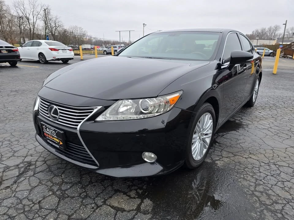 2013 Lexus ES 6th Gen - Image 4 of 20