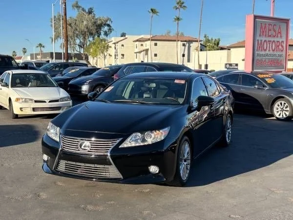 2013 Lexus ES 6th Gen - Image 7 of 14