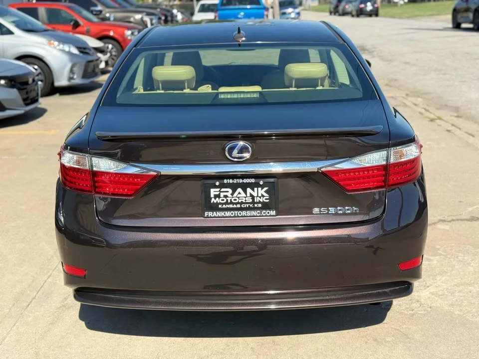 2013 Lexus ES 6th Gen - Image 6 of 20