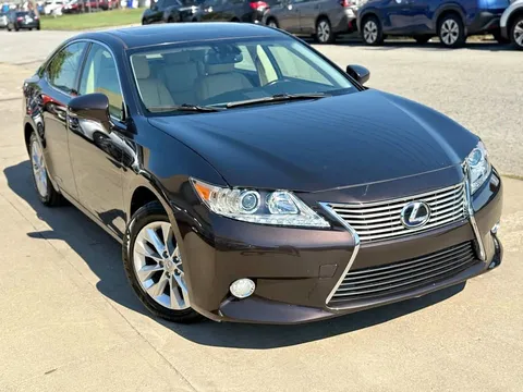 2013 Lexus ES 300h Sedan