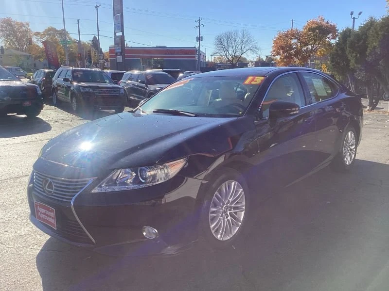 2013 Lexus ES 6th Gen - Image 6 of 16