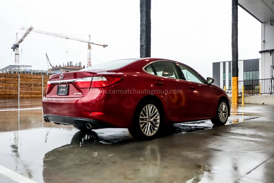2013 Lexus ES 6th Gen - Image 7 of 18