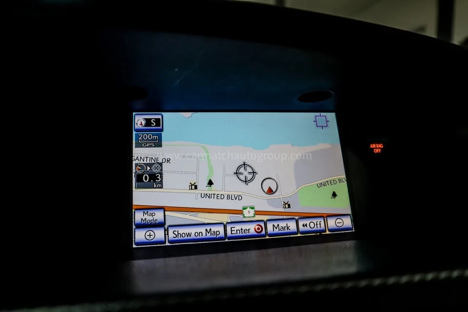 2013 Lexus ES 6th Gen - Image 15 of 18