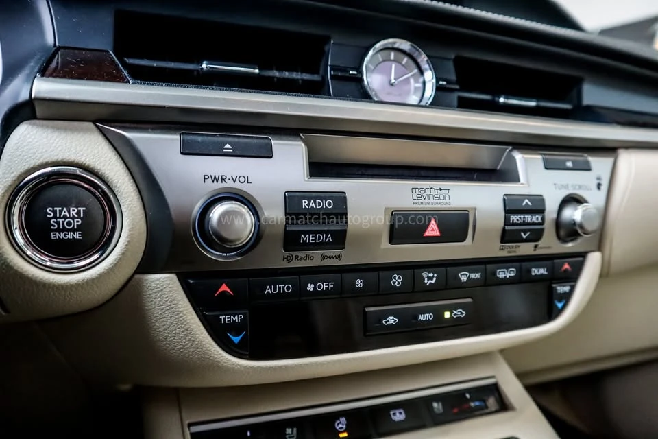 2013 Lexus ES 6th Gen - Image 14 of 18
