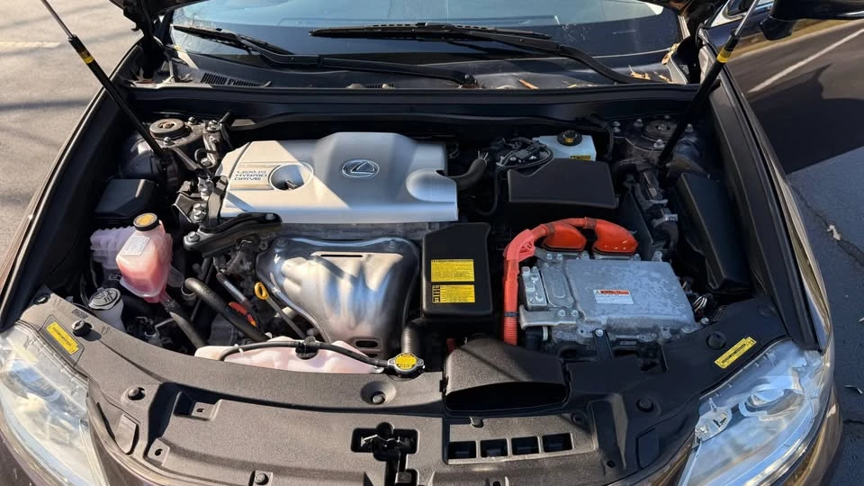 2013 Lexus ES 6th Gen - Image 12 of 12