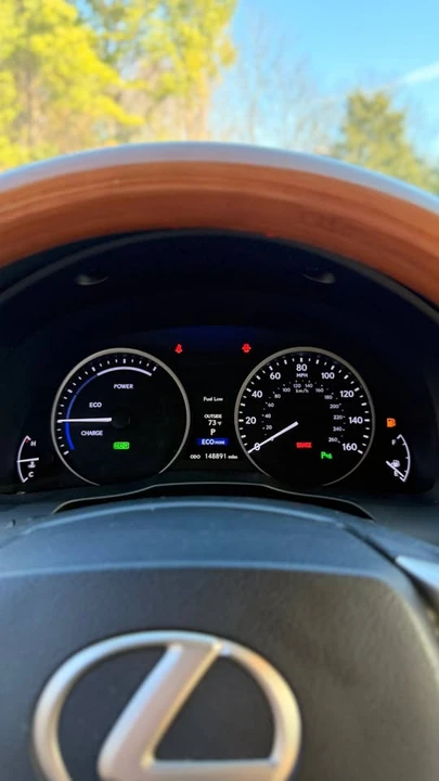 2013 Lexus ES 6th Gen - Image 10 of 12