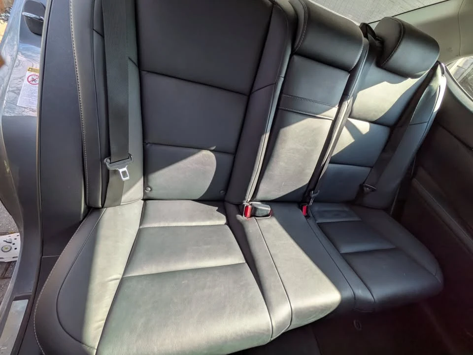 2013 Lexus ES 6th Gen - Image 13 of 20