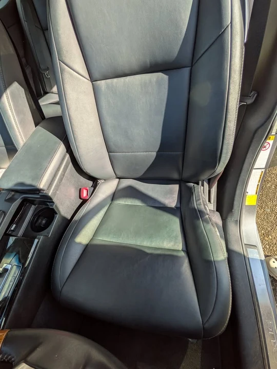 2013 Lexus ES 6th Gen - Image 12 of 20