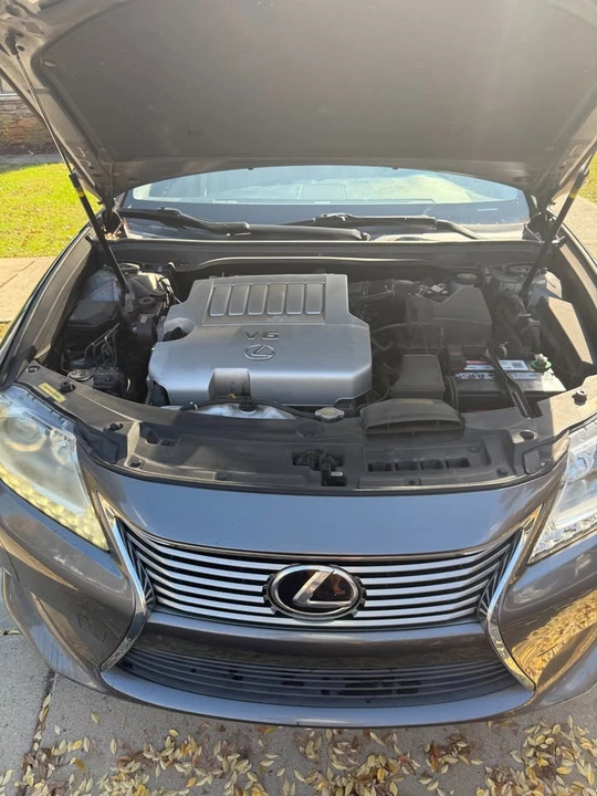 2013 Lexus ES 6th Gen - Image 14 of 18