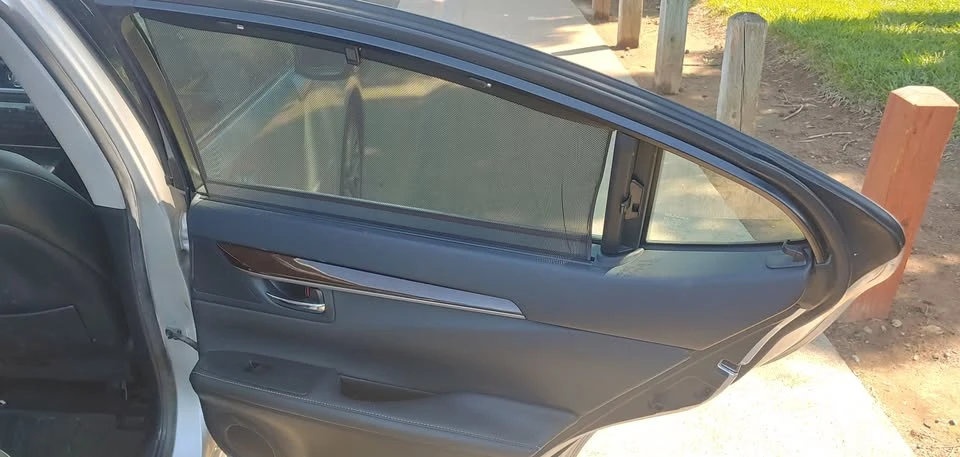 2013 Lexus ES 6th Gen - Image 8 of 13