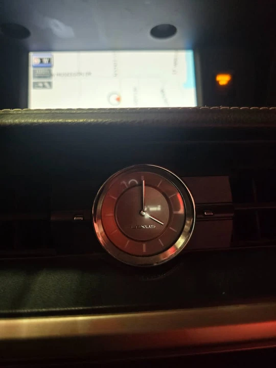 2013 Lexus ES 6th Gen - Image 10 of 20