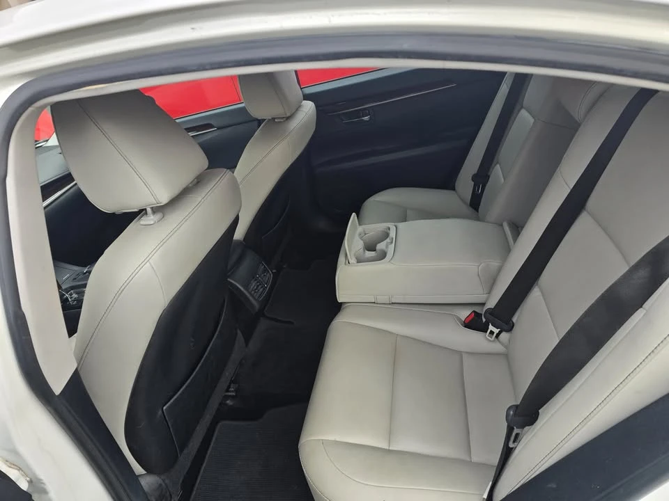 2013 Lexus ES 6th Gen - Image 12 of 20