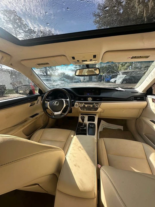 2013 Lexus ES 6th Gen - Image 17 of 17