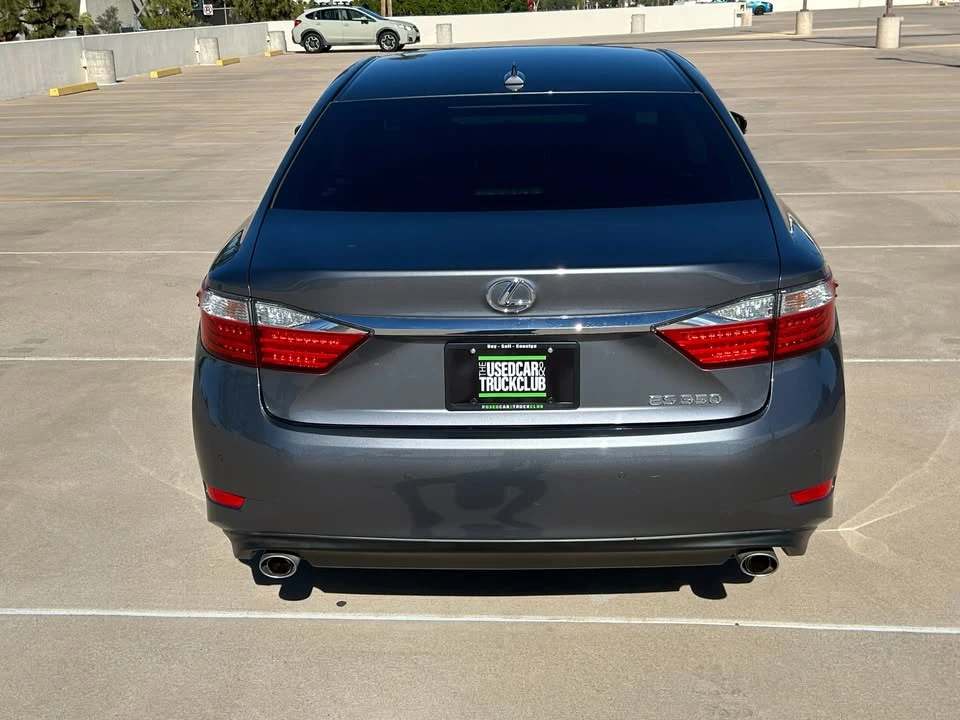 2013 Lexus ES 6th Gen - Image 4 of 18