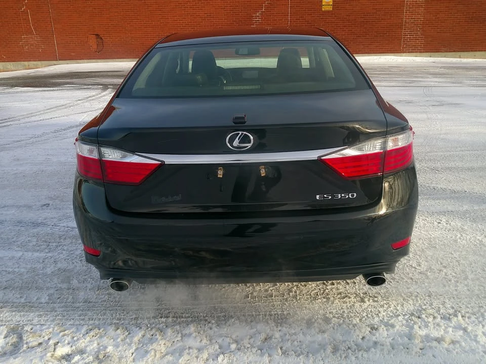 2013 Lexus ES 6th Gen - Image 4 of 15