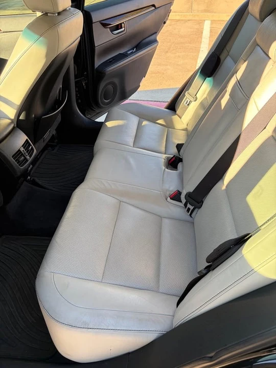 2013 Lexus ES 6th Gen - Image 3 of 13