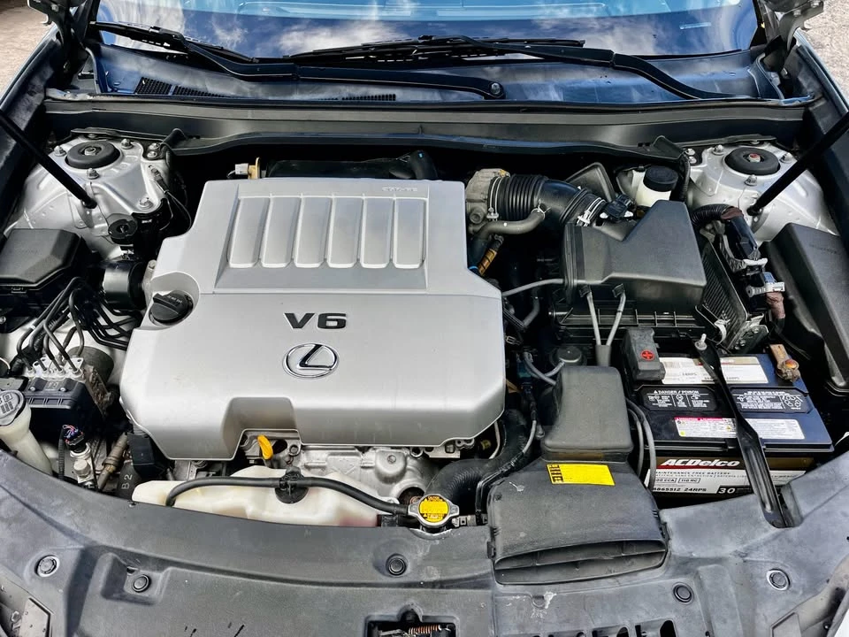 2013 Lexus ES 6th Gen - Image 12 of 12