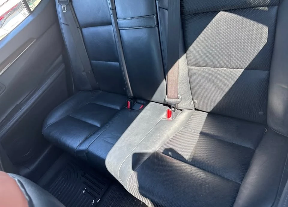 2013 Lexus ES 6th Gen - Image 11 of 11
