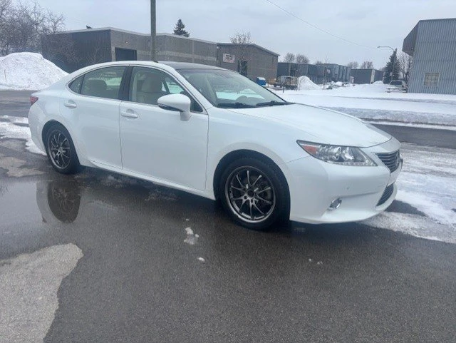 2013 Lexus ES 6th Gen - Image 3 of 20