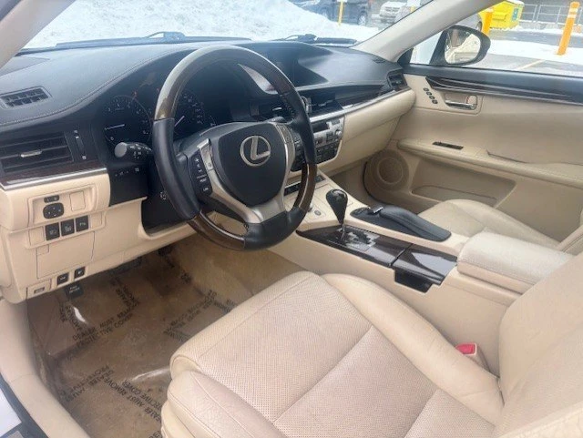 2013 Lexus ES 6th Gen - Image 12 of 20