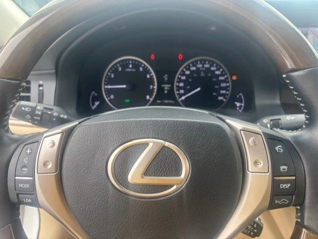 2013 Lexus ES 6th Gen - Image 16 of 20
