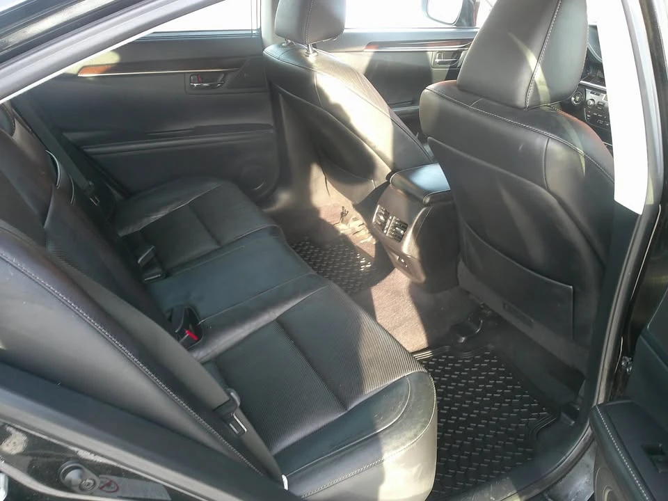 2013 Lexus ES 6th Gen - Image 7 of 15