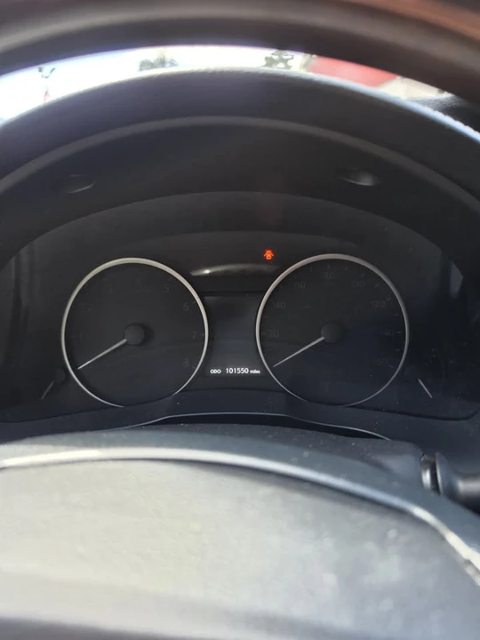 2013 Lexus ES 6th Gen - Image 5 of 7
