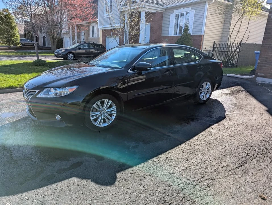 2013 Lexus ES 6th Gen - Image 4 of 12