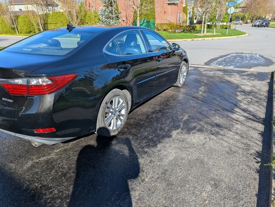 2013 Lexus ES 6th Gen - Image 3 of 12