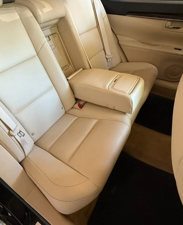 2013 Lexus ES 6th Gen - Image 7 of 12