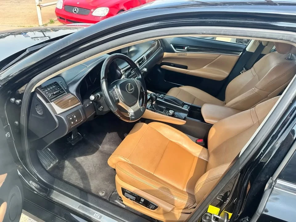 2013 Lexus GS 4th Gen - Image 11 of 20