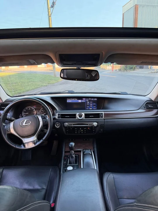 2013 Lexus GS 4th Gen - Image 8 of 12