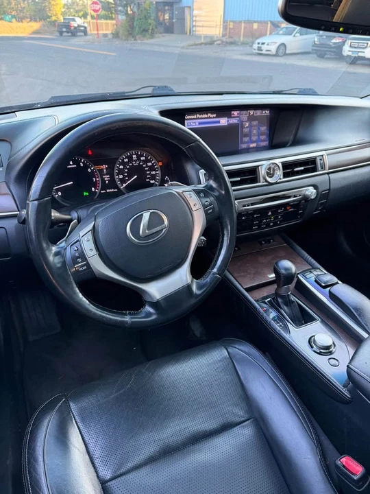 2013 Lexus GS 4th Gen - Image 10 of 12